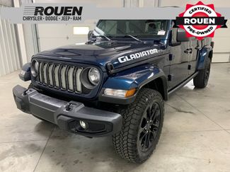 Used 2025 Jeep Gladiator Sport AWD/4WD 360° Tour
