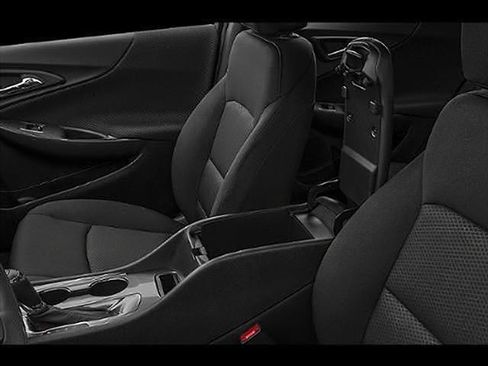 Used 2020 Chevrolet Malibu LT FWD image 21