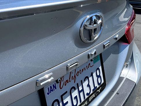Used 2020 Toyota Camry SE w/ Convenience Package FWD image 30