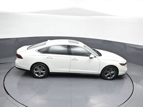 Used 2024 Honda Accord EX image 36