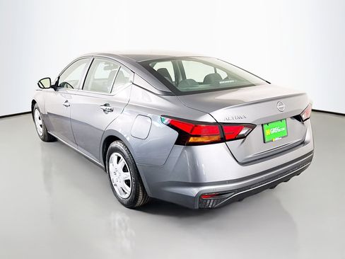 Used 2024 Nissan Altima 2.5 S FWD image 7