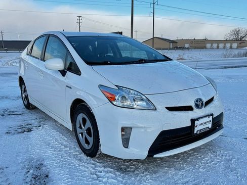 Used 2012 Toyota Prius Two image 32
