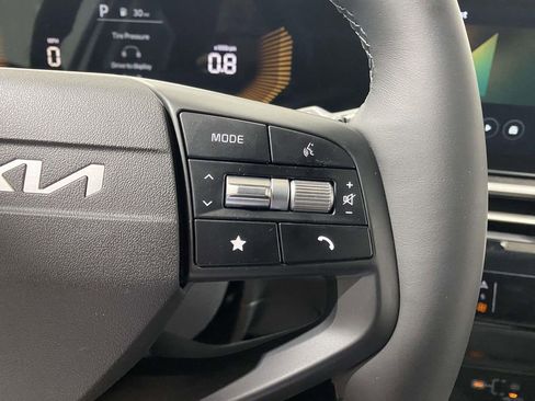 New 2026 Kia Sportage LX w/ LX Convenience Package FWD image 23