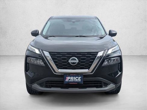 Used 2023 Nissan Rogue S AWD/4WD image 2