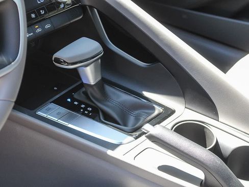 Certified 2026 Hyundai Elantra Sport FWD image 27