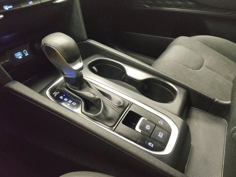 Used 2019 Hyundai Santa Fe SE image 26