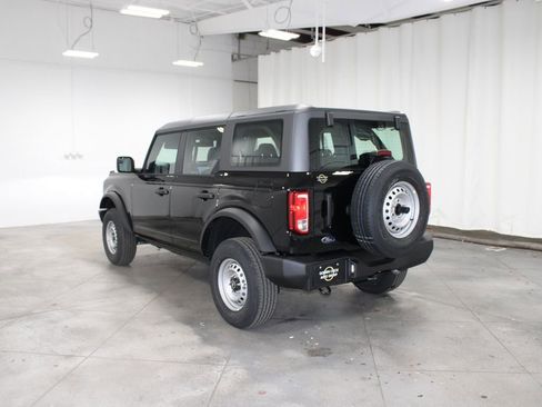 New 2025 Ford Bronco 4-Door image 6