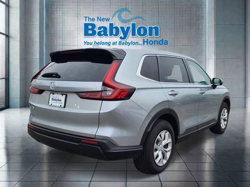 Used 2025 Honda CR-V LX image 5