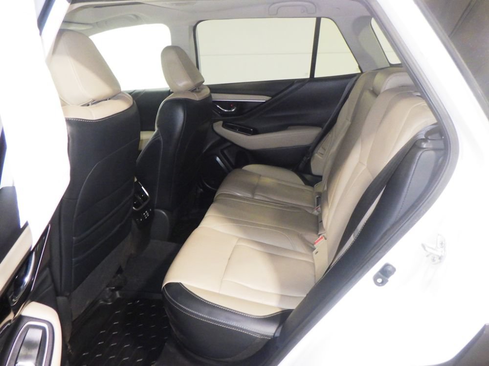 Used 2025 Subaru Outback Limited AWD/4WD image 7