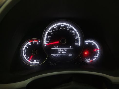 Used 2016 Volkswagen Beetle 1.8T SE image 23