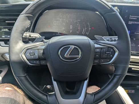Used 2024 Lexus RX 350 Premium w/ Cold Area Package AWD/4WD image 20