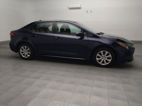 Used 2020 Toyota Corolla LE image 11