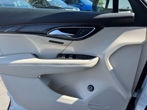 Used 2023 Buick Envision Essence image 20