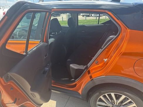 Used 2024 Nissan Kicks SV w/ Interior Electronics Package FWD image 26