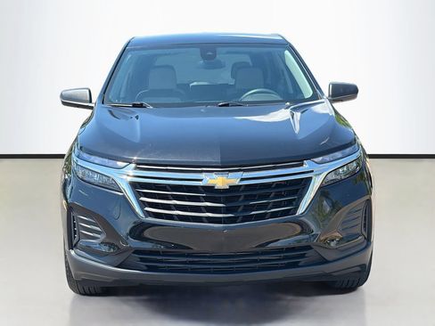 Used 2023 Chevrolet Equinox LS FWD image 3