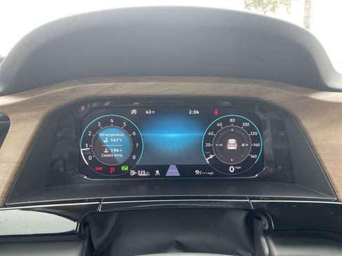 Used 2024 Volkswagen Atlas SE image 11