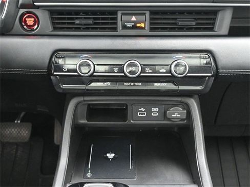 Used 2023 Honda Pilot Touring image 25