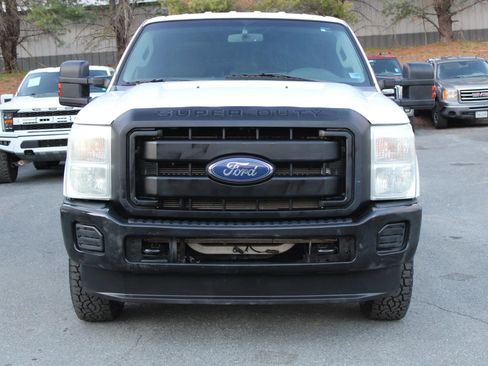 Used 2011 Ford F250 XL w/ PWR Equipment Group image 2