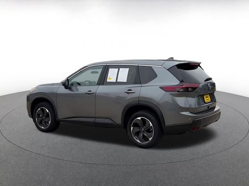 Used 2025 Nissan Rogue SV AWD/4WD image 10