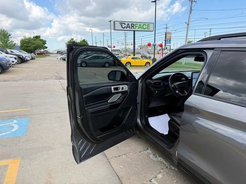 Used 2021 Ford Explorer ST w/ Equipment Group 401A AWD/4WD image 17