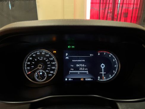 Used 2023 Genesis G70 2.0T image 19