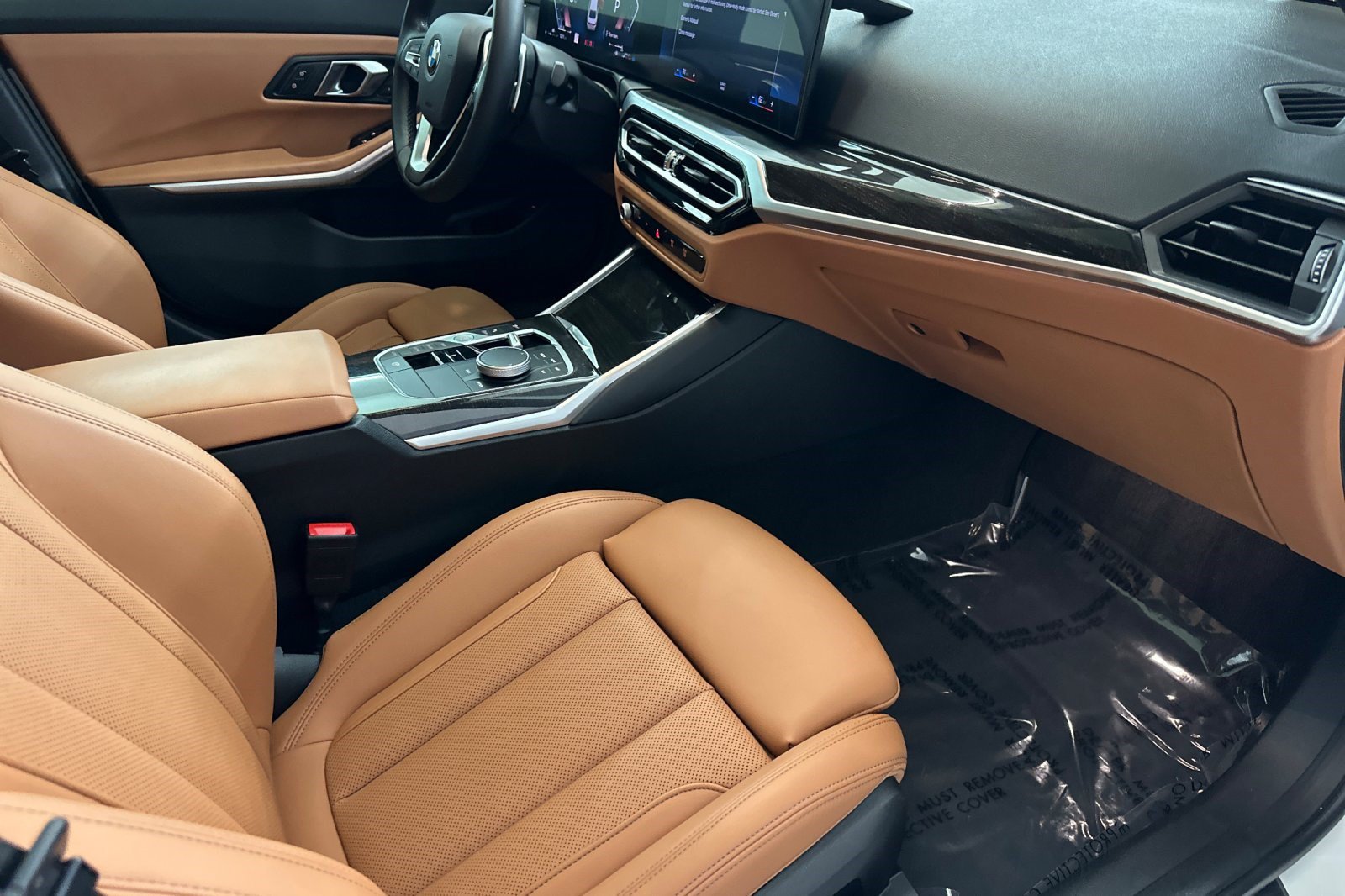 Certified 2024 BMW 330i Sedan w/ Convenience Package RWD image 26