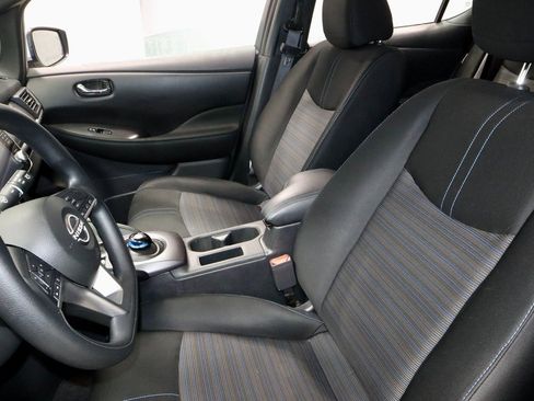 Certified 2023 Nissan Leaf S image 23