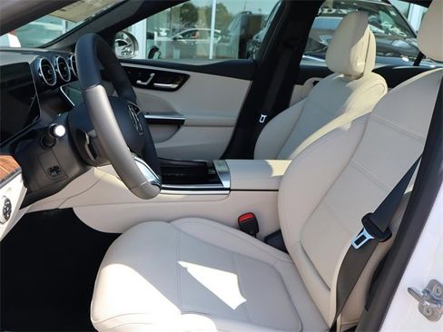 Used 2024 Mercedes-Benz C 300 Sedan image 6