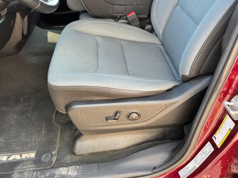 Used 2022 RAM 1500 Big Horn AWD/4WD image 25