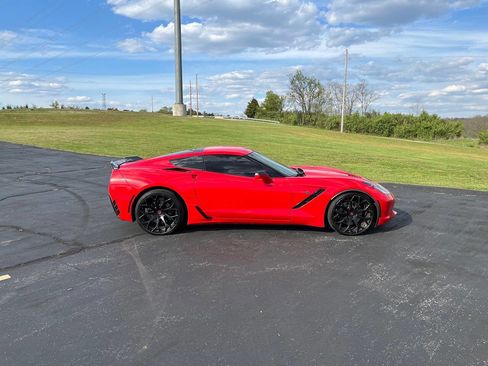 Used 2014 Chevrolet Corvette Stingray Coupe w/ 2LT Preferred Equipment Group image 15