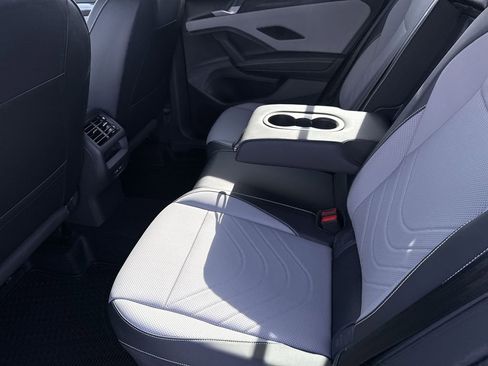 New 2026 Volkswagen Tiguan SE AWD/4WD image 27