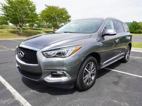 Used 2019 INFINITI QX60 Luxe w/ Essential Package AWD/4WD image 9