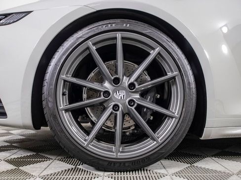Used 2024 Porsche 911 Carrera T RWD image 40