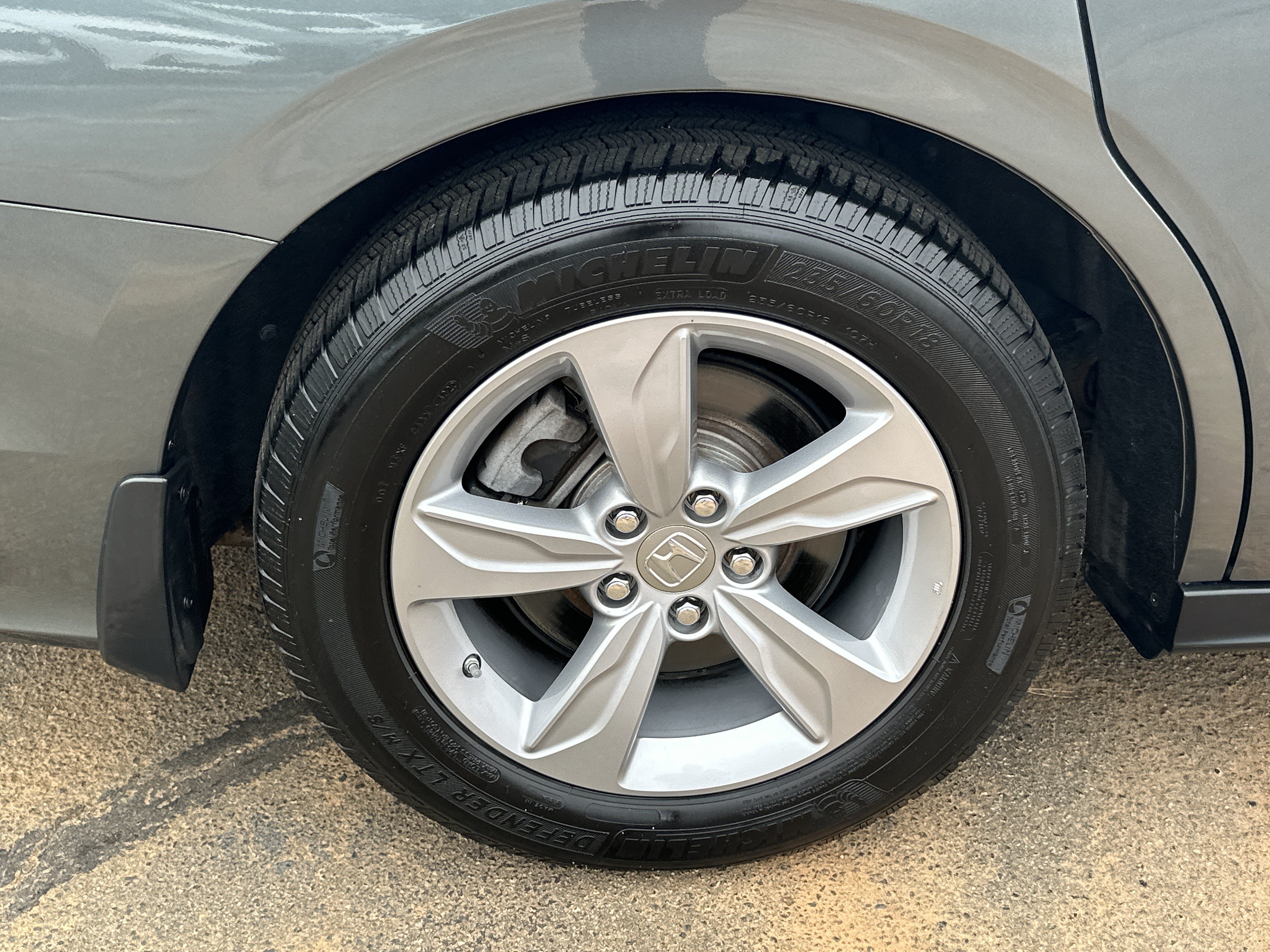 Used 2018 Honda Odyssey EX-L image 20