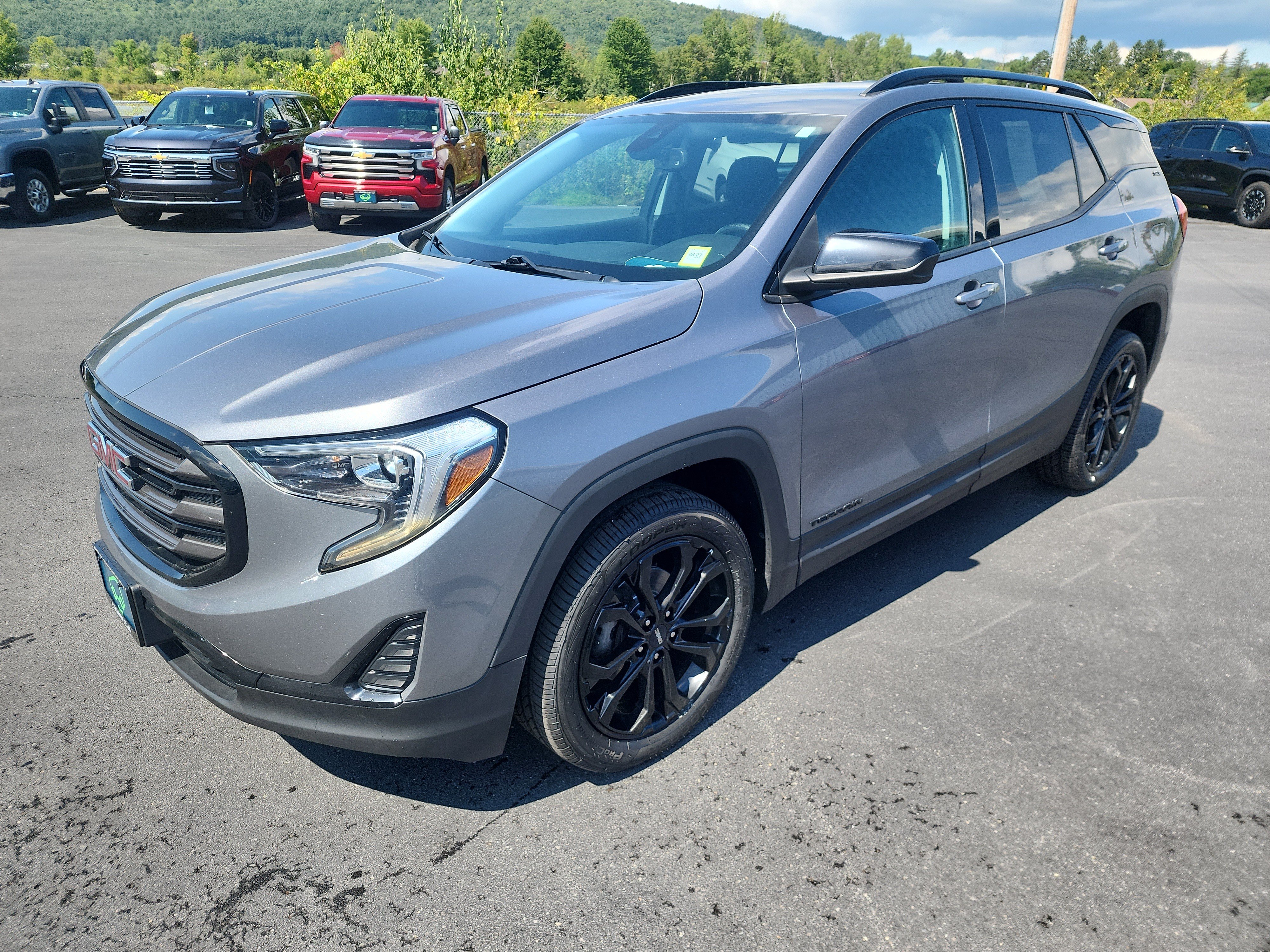 Certified 2021 GMC Terrain SLE w/ Driver Convenience Package AWD/4WD image 4