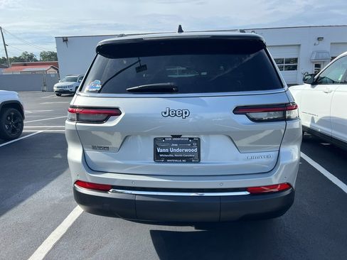 New 2025 Jeep Grand Cherokee L Limited image 5