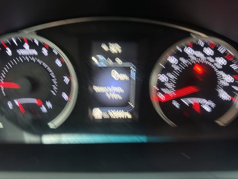 Used 2016 Toyota Camry SE image 6