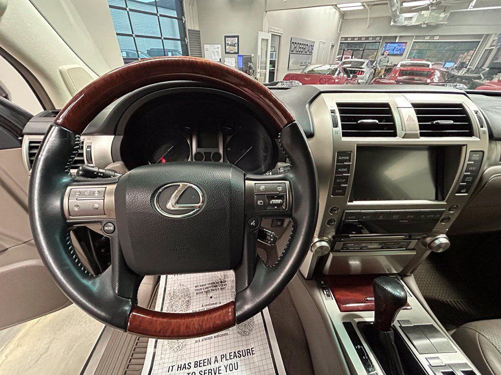 Used 2012 Lexus GX 460 w/ Comfort Plus Pkg AWD/4WD image 8