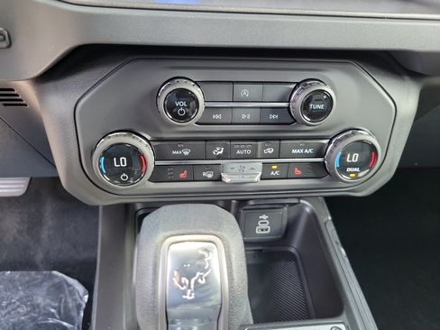 New 2026 Ford Bronco Big Bend AWD/4WD image 16