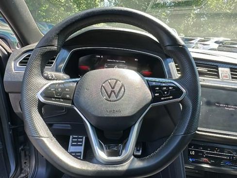 Used 2024 Volkswagen Tiguan SE R-Line AWD/4WD image 15