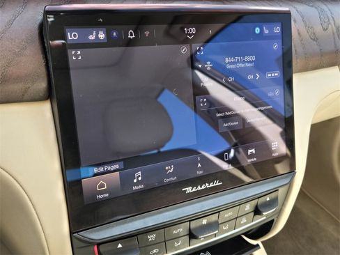 Used 2022 Maserati Quattroporte Modena image 23