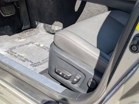 Used 2016 Lexus IS 200t RWD image 14