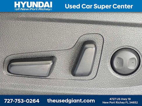 Used 2023 Hyundai Santa Fe SEL FWD image 23