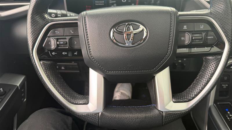 Used 2022 Toyota Tundra Platinum w/ Advanced Package AWD/4WD image 35