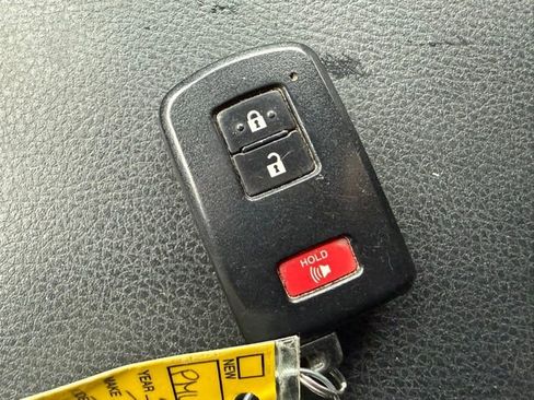 Used 2023 Toyota Tacoma TRD Off-Road w/ Black Out Package (TMS) image 15