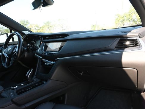 Used 2023 Cadillac XT5 Premium Luxury image 24