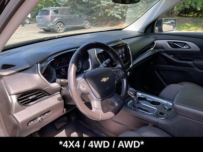 Used 2021 Chevrolet Traverse LT