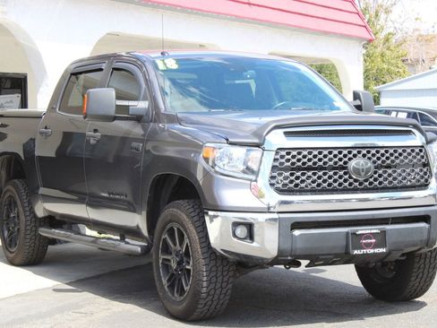 Used 2018 Toyota Tundra SR5 w/ SR5 Upgrade Package image 3