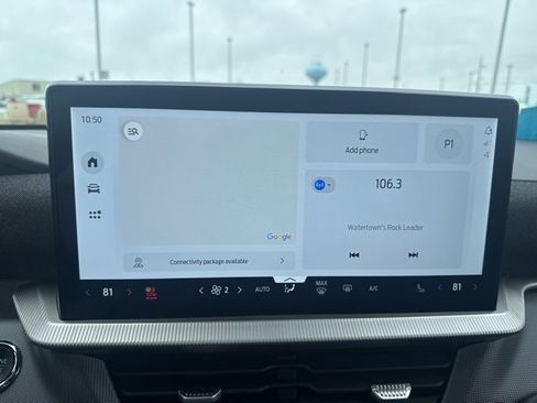 Used 2025 Ford Explorer ST image 16