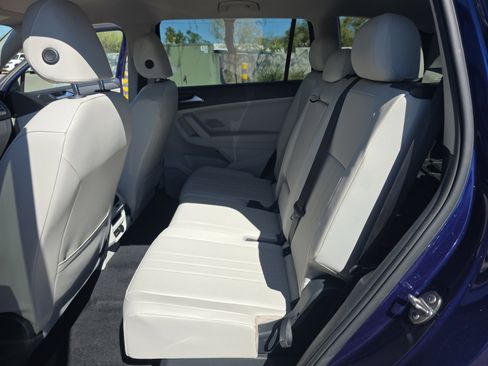 Used 2022 Volkswagen Tiguan SE image 17